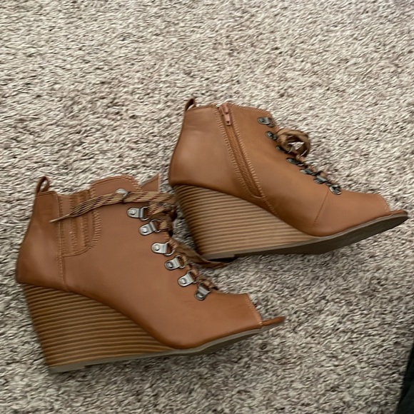 Open Toe Wedge Lace Up Ankle Bootie sz 10 - Picture 1 of 8